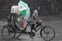 Heavy rains in nepal and india