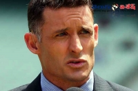 Michael hussey wants to emulate dhoni s equanimity