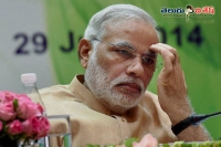 Modi got headache on the patel protest