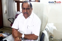 Mudragada padmanabham again ready to stage strike for kapu reservation