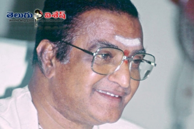 ఎన్టీఆర్ బయోపిక్ దర్శకుడు ఎవరంటే... 
