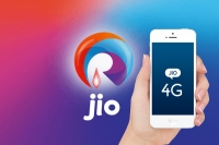 Reliance jio s 4g enabled handsets to hit the market by diwali