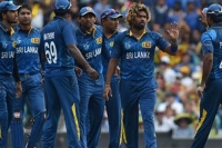 Australia sets 376 runs target against sri lanka