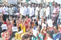 Capital decentralisation no let up in stir as farmers continue sit in on 60th day