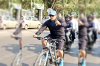 Salman khan accused of snatching mobile phone of man filming him