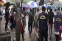 Bombs thrown at bjp mp arjun singh s residence near kolkata a week after first attack