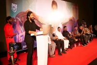 Allu arjun impresses tamil fans in pushpa pre release event