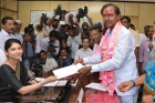 Kcr gets rivalry from own party for medak mp seat
