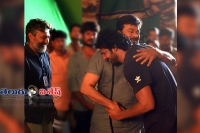 Prabhas meets chiru in khaidi sets