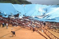 Nigeria uyo scores dead in church collapse