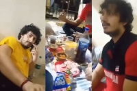 Video of delhi gangsters enjoying snacks and liquor inside police lock up goes viral