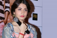 Anushka sharma talks about her star life