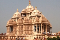 Akshardham delhi temple wikipedia which is built without steel