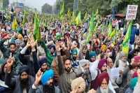 Agitating farmers begin day long fast to intensify protest against farm laws