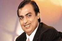 Mukesh ambani again tops as india s richest tycoon