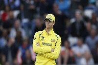 Steve smith suffers shoulder injury during practice ahead of first t20i