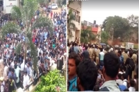 Kannada students protest against telugu students attending for bank exam