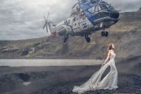 Helicopter almost hits bride during wedding photoshoot