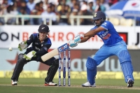 India vs nz 5th odi live hosts reach 269 6 in 50 overs