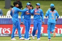 Icc women s t20 world cup india qualify for semi finals post last ball thriller against kiwis