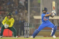 India beat south africa by 7 wickets to take an unassailable 1 0 lead