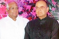 Bjp praises ncp to retain power in maharastra