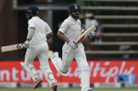 Proteas bowlers guilty of letting teamindia off the hook on bowler friendly pitch
