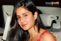 Katrina kaif crying at a church in mumbai