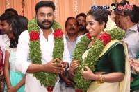 Film stars kavya madhavan dileep get married