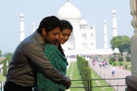 Vikram and keerthy suresh to head to europe for saamy 2