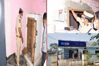 Burglars break into sbi in karimnagar decamp with gold cash