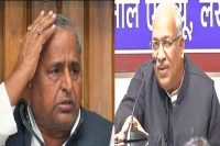 Mulayam singh s aide ambika chaudhary joins mayawati s bahujan samaj party