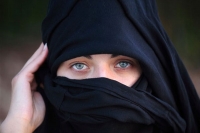 How muslims vote in burkas