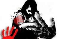 Live in realtionship father molest daughter