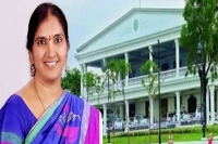 Trs mla padma devender reddy faces bad experience at governor farewell meeting