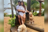 Kim sharma and leander paes loved up pics from goa vacation