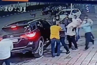 Caught on camera petrol pump owner escapes kidnapping attempt in up
