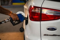 Petrol price hike once again crosses rs 100 per litre in 13 states