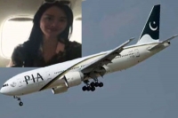 Pia pilot taking chinese passenger into cockpit goes viral