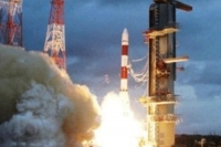 India s pslv c28 lifts off with five british satellites