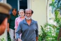 Rajnikanth gets warm welcome by fans after touching down in chennai from us