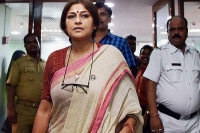 Bjp s roopa ganguly attacked in south 24 parganas