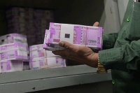 Rs 2 000 currency notes not printed in last two years government in lok sabha