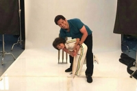 Sachin tendulkar gets batting tips from little boy