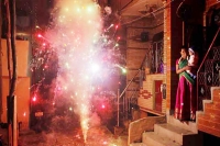 Sc mulls limiting cracker bursting time on diwali