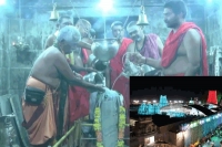 Devotees across the country throng temples to offer prayers on maha shivratri
