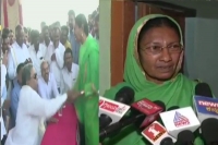 Siddaramaiah loses cool at woman during public meeting