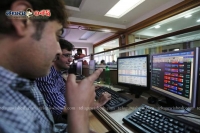 Sensex sinks 1700 points in biggest crash