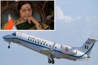 Jet carrying sushma swaraj briefly loses touch with atc