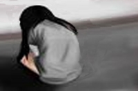 Teacher held for raping teenage student